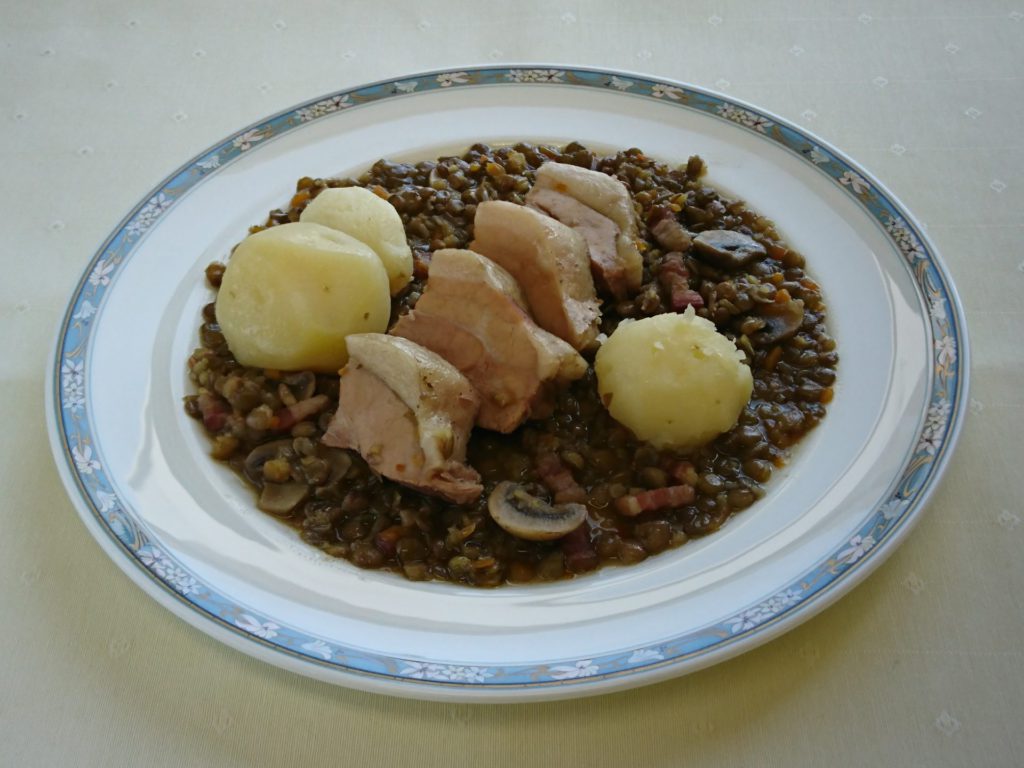 Petit sale aux lentilles（塩漬け豚バラ肉のレンズ豆煮込み）